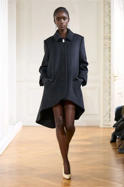 Look 27
